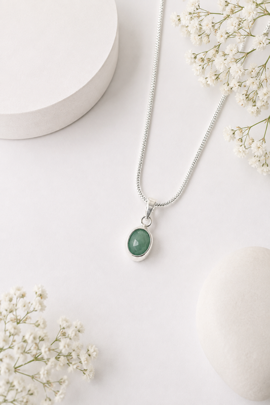 Emerald (panna) Pendant – Growth & Prosperity